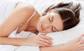 Trucos para calmar tu mente y dormir mejor, según la ciencia
