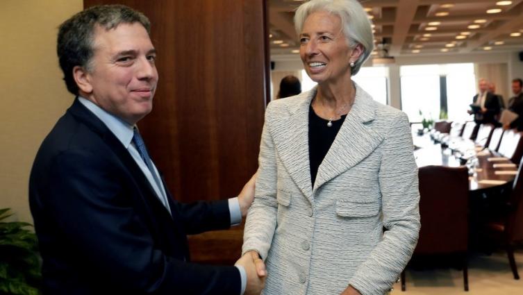 Dujovne viaja a la sede del FMI a continuar con las negociaciones