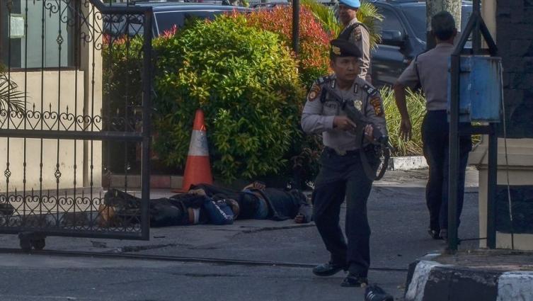 Al menos cinco muertos por un nuevo atentado en Indonesia