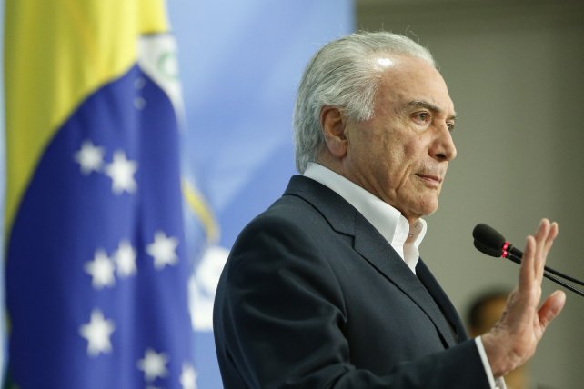 Brasil: Temer anunció un acuerdo con los camioneros para levantar la huelga