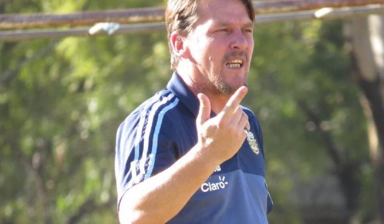 El DT de la Selección sub-19, en terapia intensiva por una indisposición cardíaca