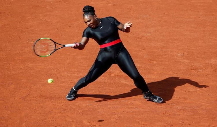 El impactante look de Serena Williams en su regreso a Roland Garros