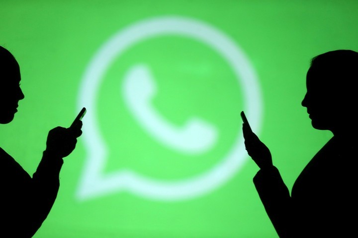 Uganda pone un impuesto a Whatsapp y Facebook para 
