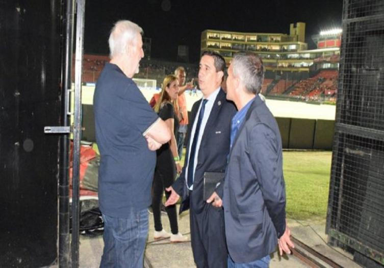 Colón estaría obligado a tener un director deportivo