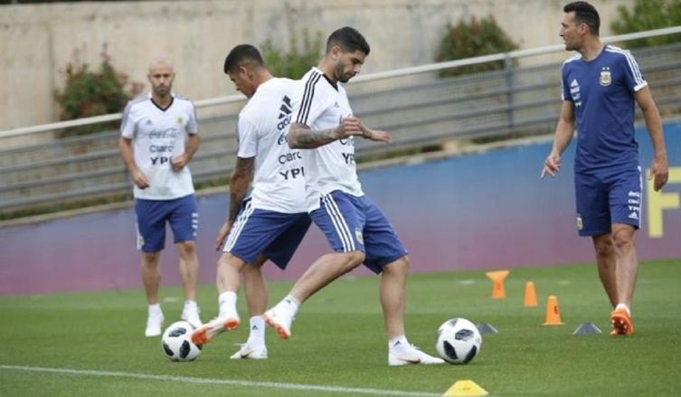 Imágenes de la nueva práctica de la selección en Barcelona