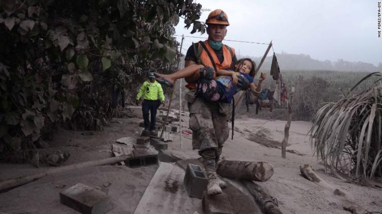Infierno: Cómo es el día a día en Guatemala tras la erupción del volcán