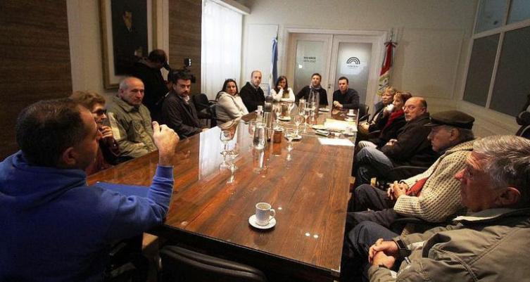 Ediles se reunieron con vecinos de B° Candioti