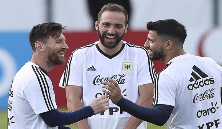 Messi, Mascherano, Biglia y Agüero le armaron el entrenamiento a Sampaoli