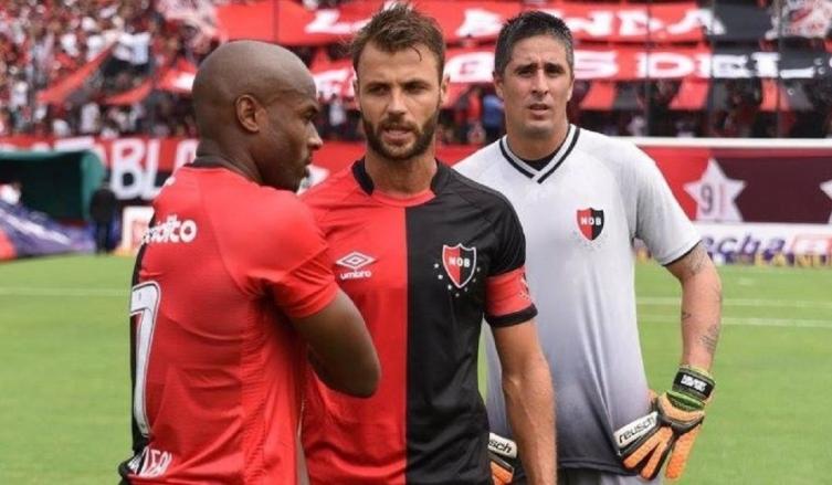 La renovación de Sills, atada a la negociación de la deuda