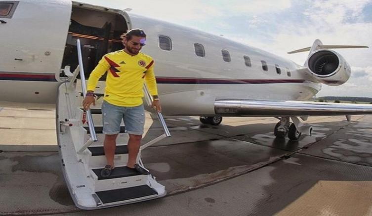 Le roban a Maluma mientras estaba en el partido de Colombia: 800.000 dólares en relojes y joyas
