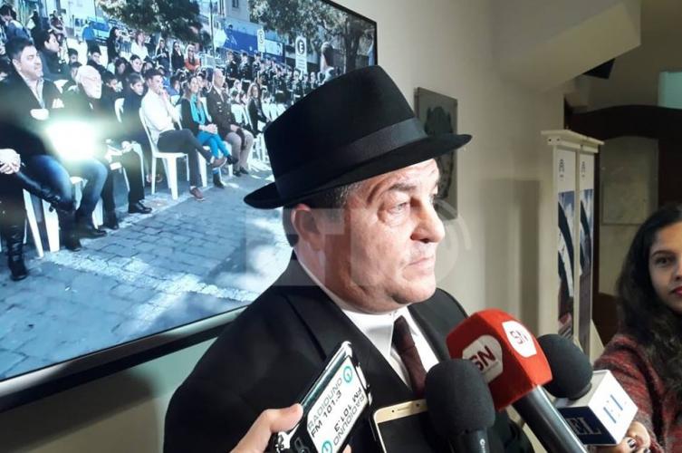 El Concejo distinguió a Rubén Carughi