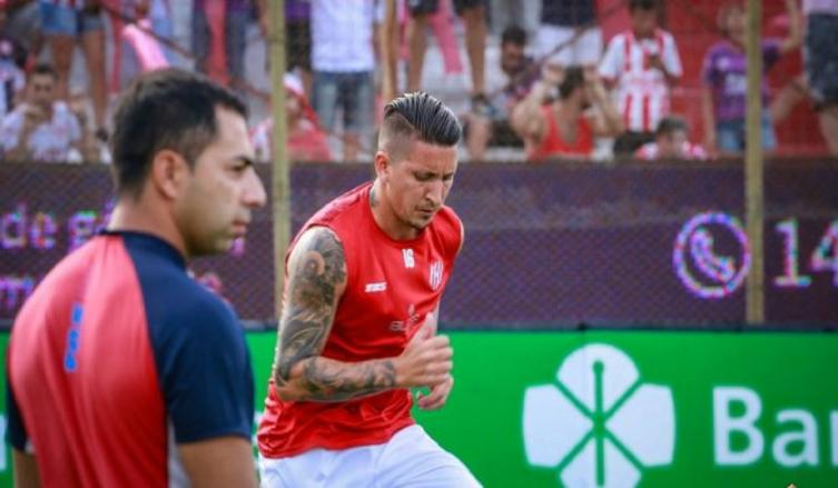 Damián Martínez sigue un año más en Unión