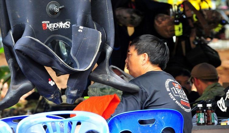 Tailandia: muere un socorrista durante las tareas de rescate de los chicos atrapados