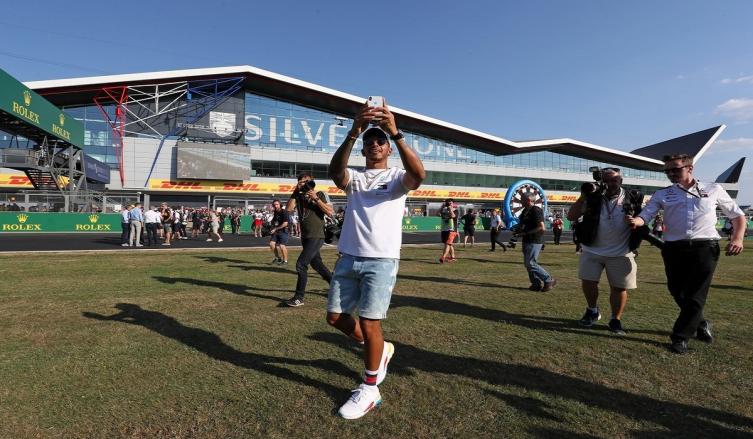 Lewis Hamilton quiere igualar un registro de Ayrton Senna