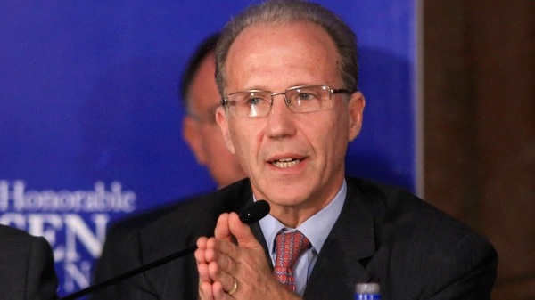 El juez de la Corte Suprema Rosenkrantz, involucrado en una estafa al Estado