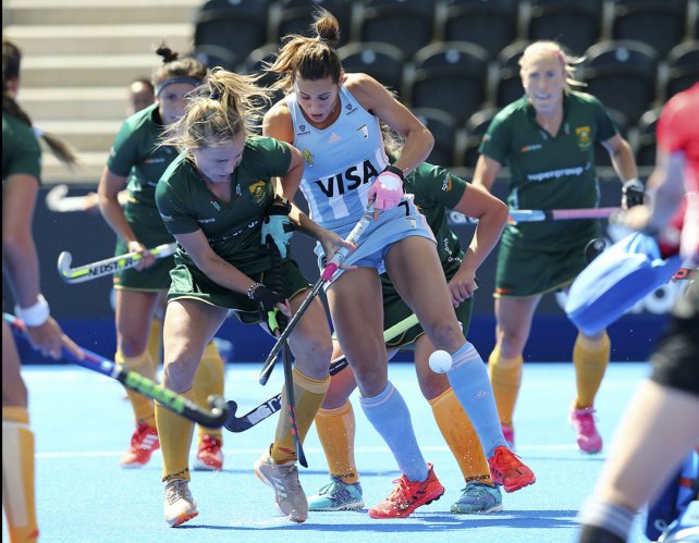 Las Leonas, obstaculizadas en el Mundial de Londres