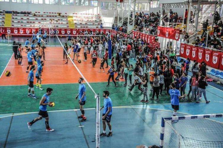 La Selección de Julio Velasco se prueba en el Monumental del vóley