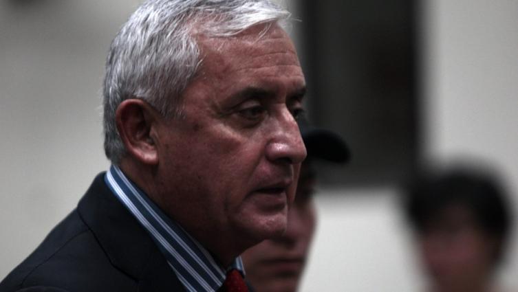Guatemala: ingresan de emergencia al hospital a un expresidente preso por corrupción