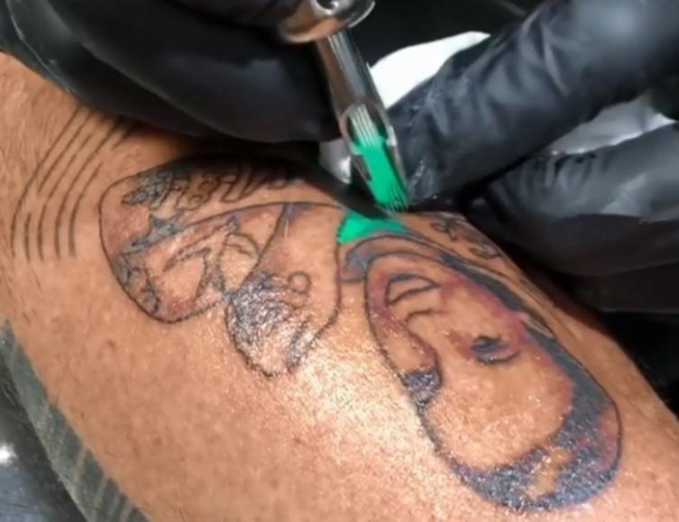 Jorge Rial sorprendió con su nuevo tatuaje: Eva Perón y el pañuelo verde del aborto legal