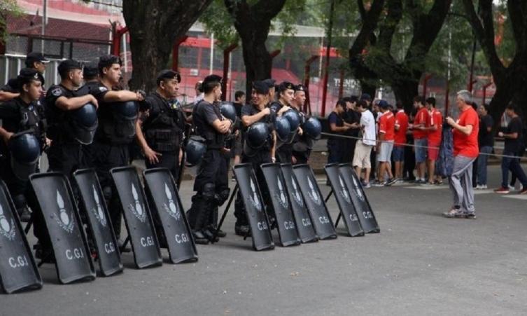 Newell ´s - Independiente: 5 mil entradas para visitantes y 457 policías