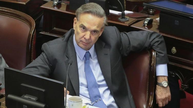 El Senado define si aprueba los allanamientos a CFK