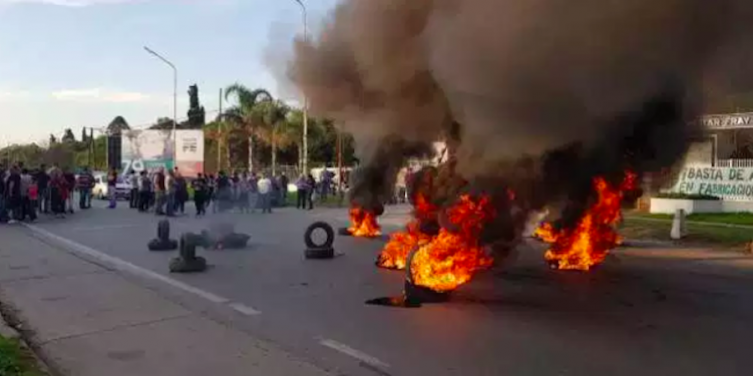 Despidieron a 49 trabajadores de la Fábrica Militar