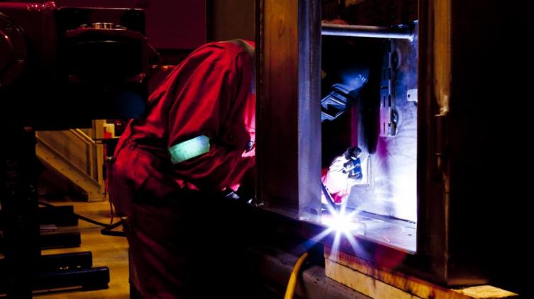 Advierten que la economía seguirá cayendo al menos por los próximos nueve meses