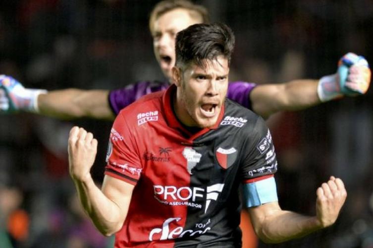 Colón rescató un punto y pudo llevarse la victoria en el final