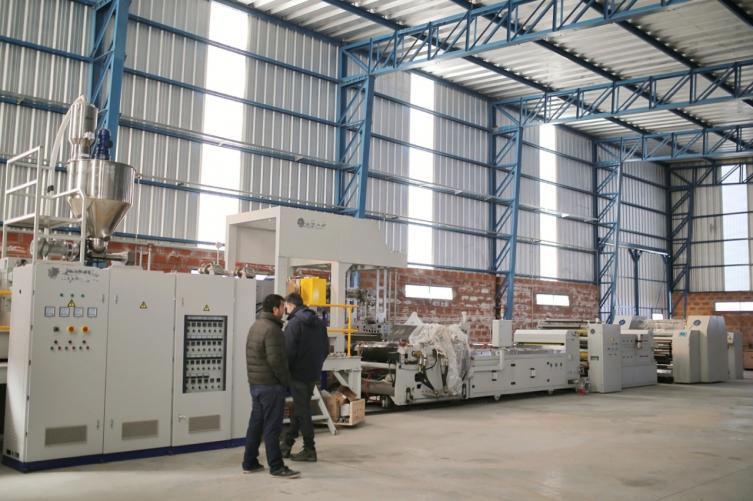 En Los Polígonos I, una industria local apuesta al reciclado