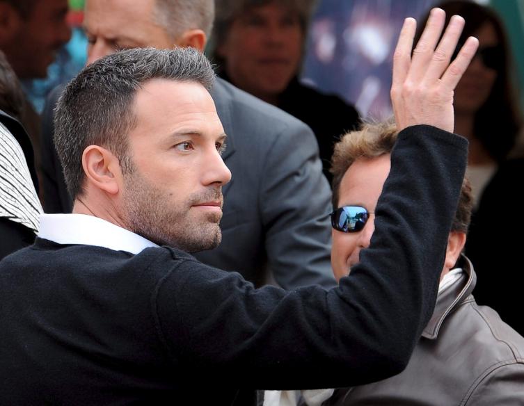 Ben Affleck: descontrol, alcohol y un noviazgo con una conejita de Playboy