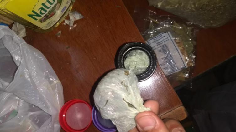Personal Penitenciario encontró droga en encomienda