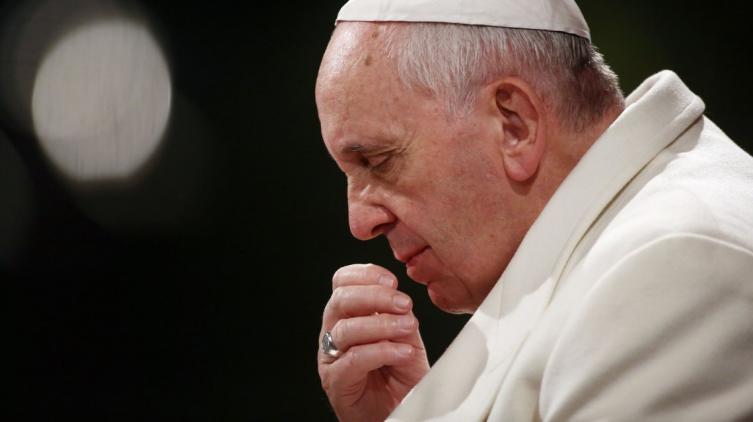 Grave denuncia contra el papa Francisco