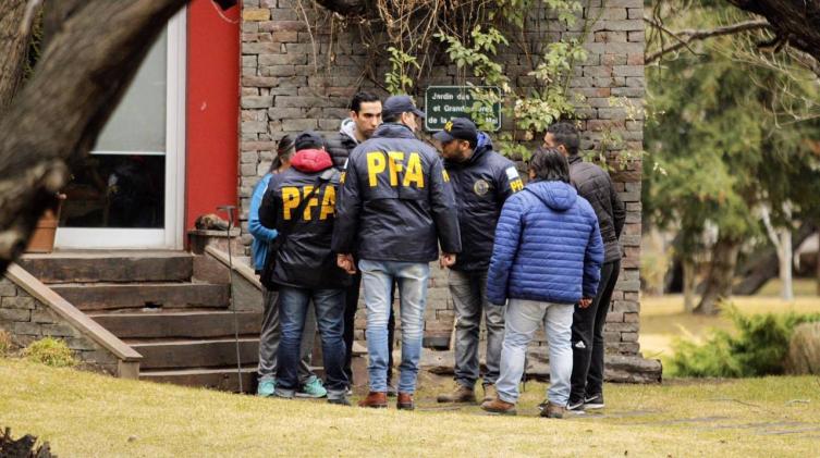 Allanamiento a la casa de los Kirchner seguirá este domingo