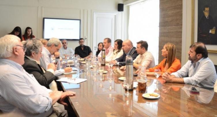 Concejales se reunieron con la Red de Entidades Vecinales