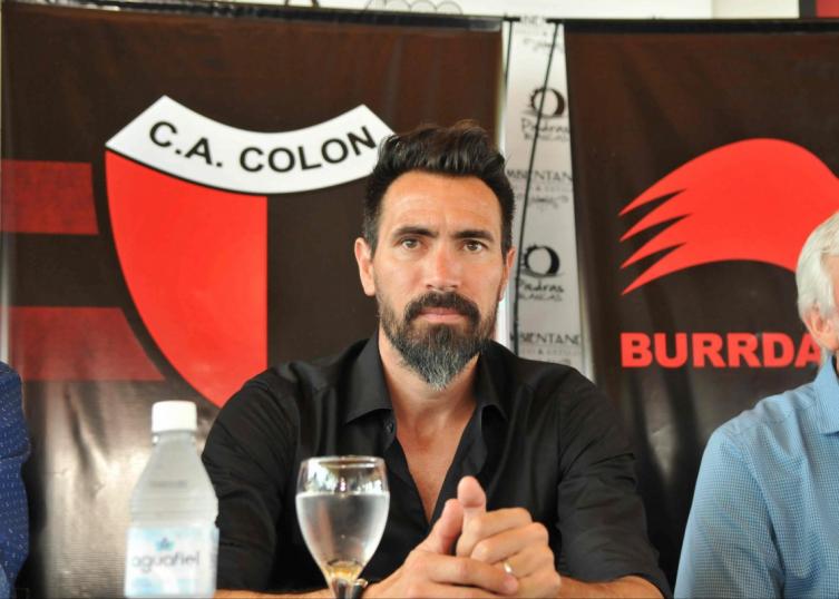 Domínguez contó los problemas de Colón en el clásico