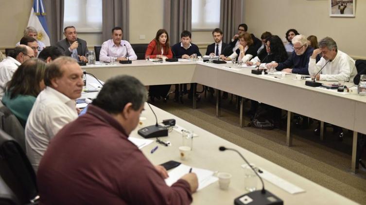 El Gobierno les mejoró la oferta a los docentes universitarios