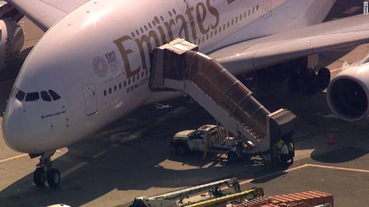 Avión en cuarentena en Nueva York por un grupo de pasajeros enfermos
