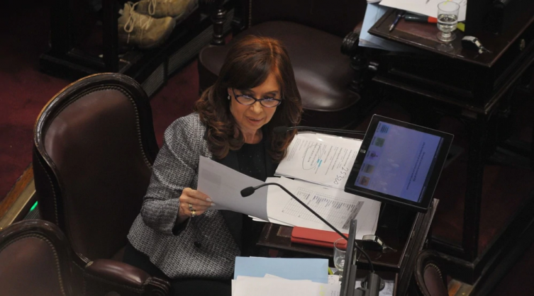 Las cartas de San Martín y de Yrigoyen que tenía Cristina Kirchner provendrían del mercado negro