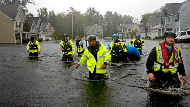 Temen desbordes de los ríos por el huracán Florence en EE.UU.