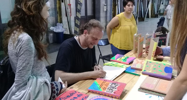 Más de 10 mil personas pasaron por la Feria del Libro 