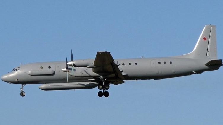 Un avión ruso con 15 militares a bordo fue derribado por error en el Mediterráneo