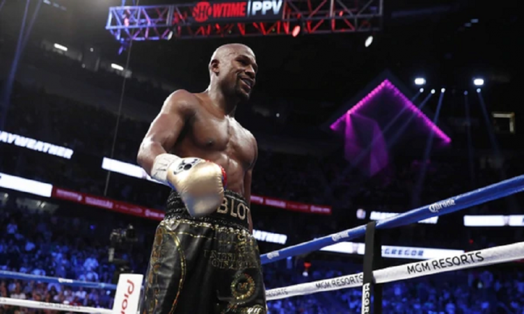 Mayweather confirmó su regreso al boxeo antes de la revancha ante Pacquiao