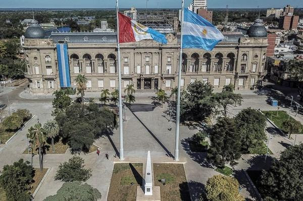 Proyecto del Paseo Histórico Virtual por la plaza 25 de Mayo