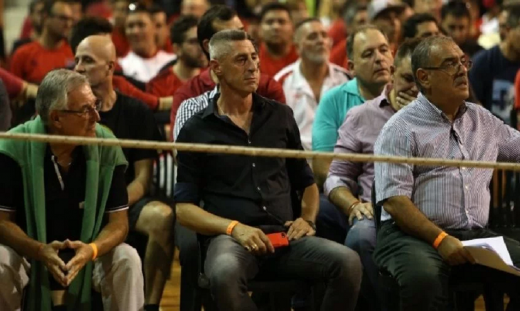 D ´Amico cruzó al presidente de Lanús por el fallo de los puntos