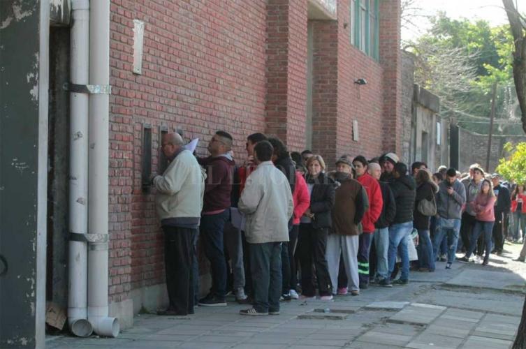 Están a la venta las entradas para la revancha entre Colón y Junior	 