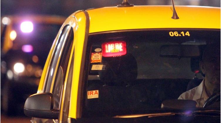 Un taxista fue asaltado en Alto Verde