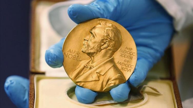 El Nobel de la Paz fue para un ginecólogo y una activista