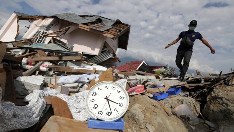 Más de 1.000 presos continúan prófugos tras el terremoto y el tsunami en Indonesia