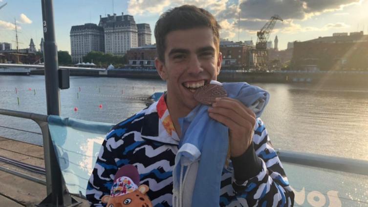 Valentin Rossi ganó la medalla de bronce en kayak de velocidad