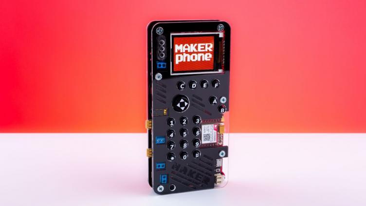 Cómo es MAKERphone, el teléfono inteligente que se arma como un Lego